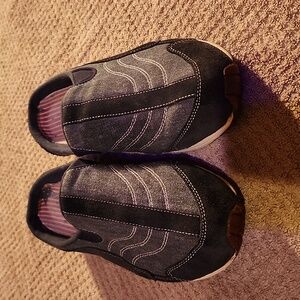 Woman's ESTRAVEL TIME Shoes 8 M